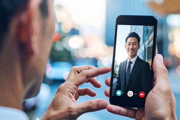 縦型採用動画が今選ばれる3つの理由【SNS時代の採用戦略】